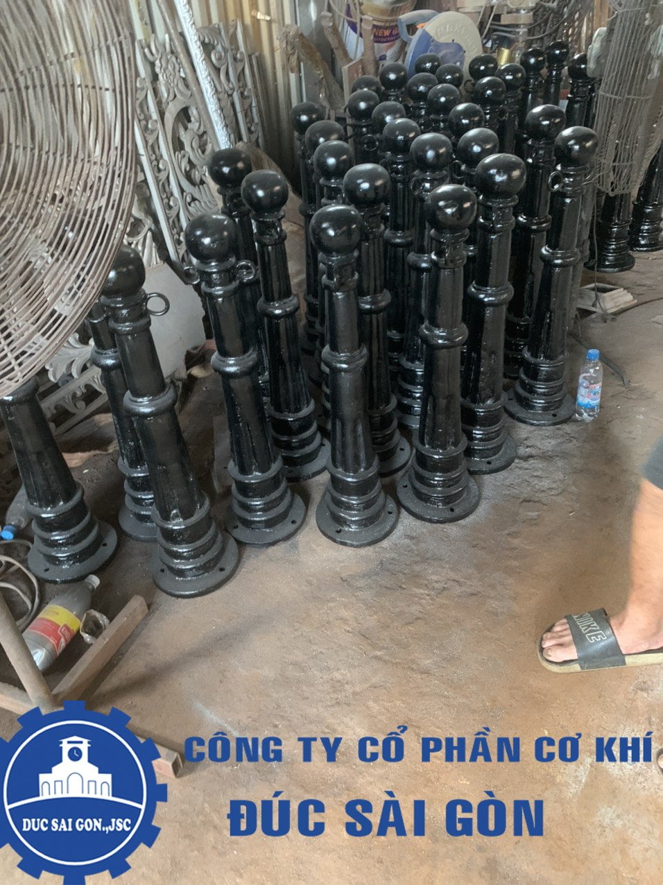 trụ gang đúc